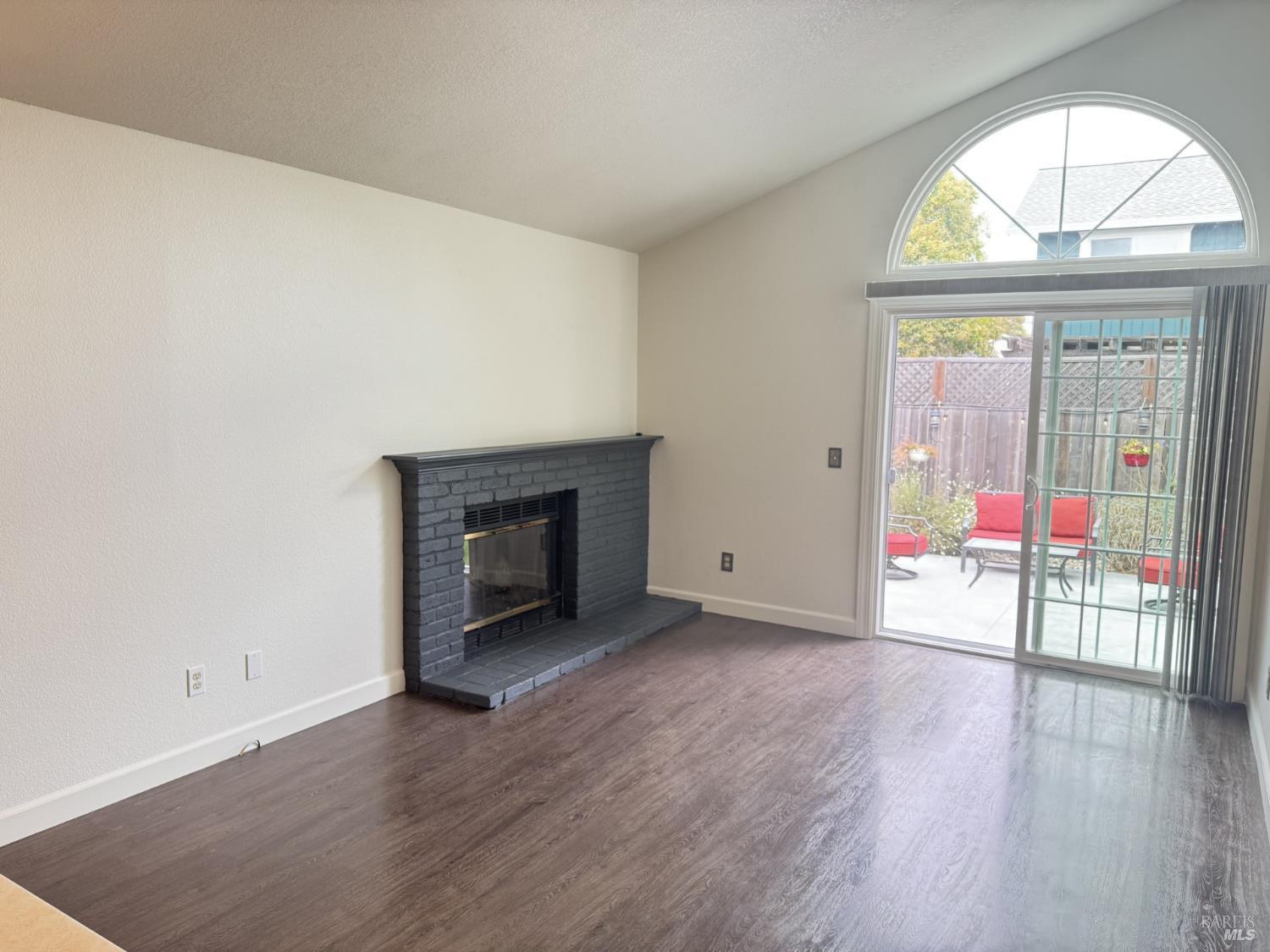 1366 Marigold Pl