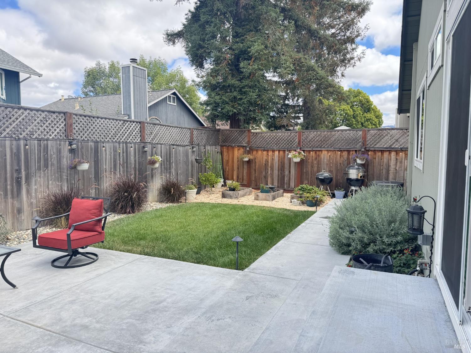 1366 Marigold Pl