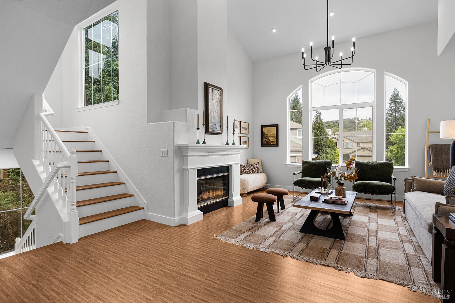 3428 Lake Park Ct