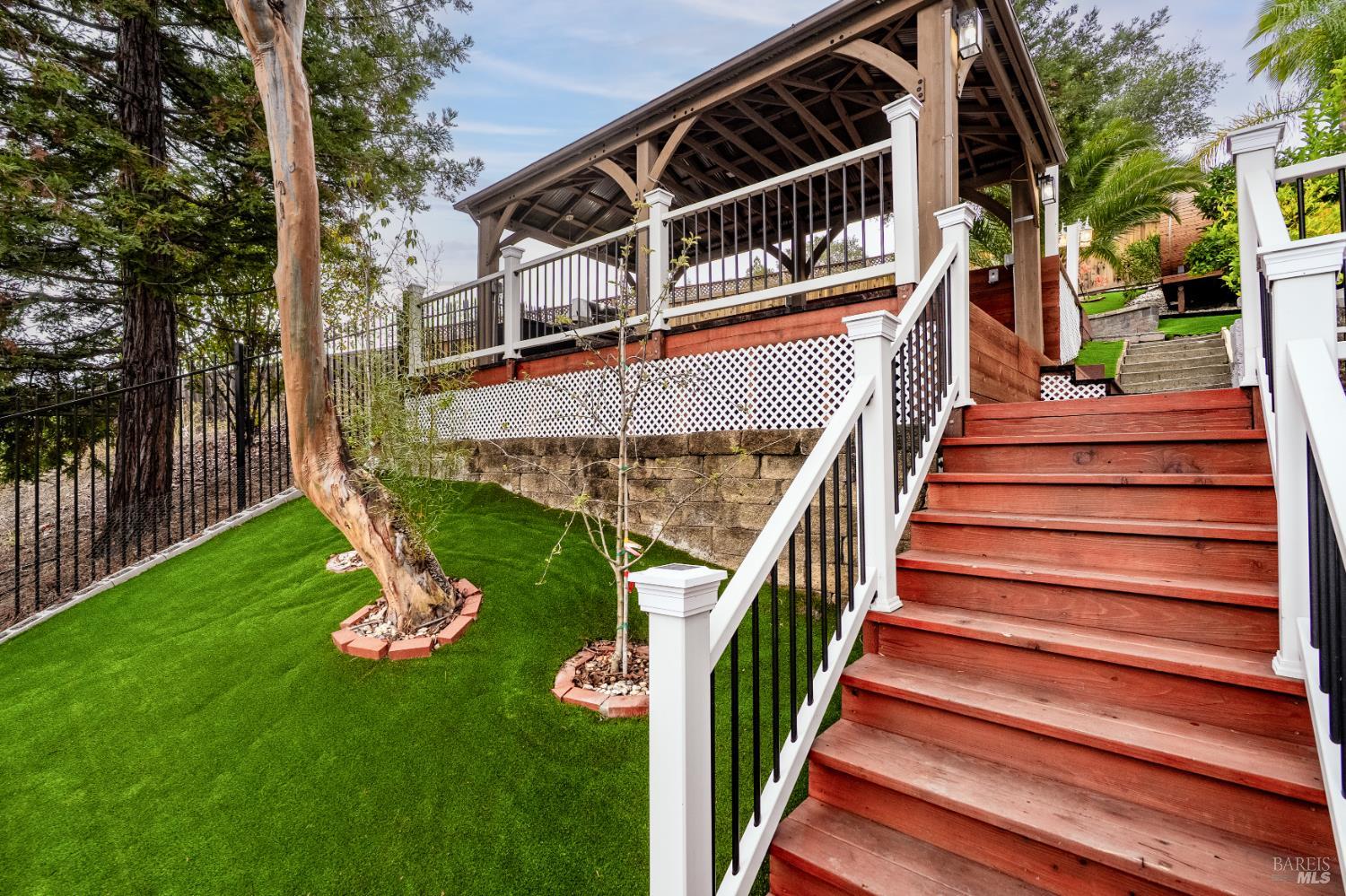 3428 Lake Park Ct