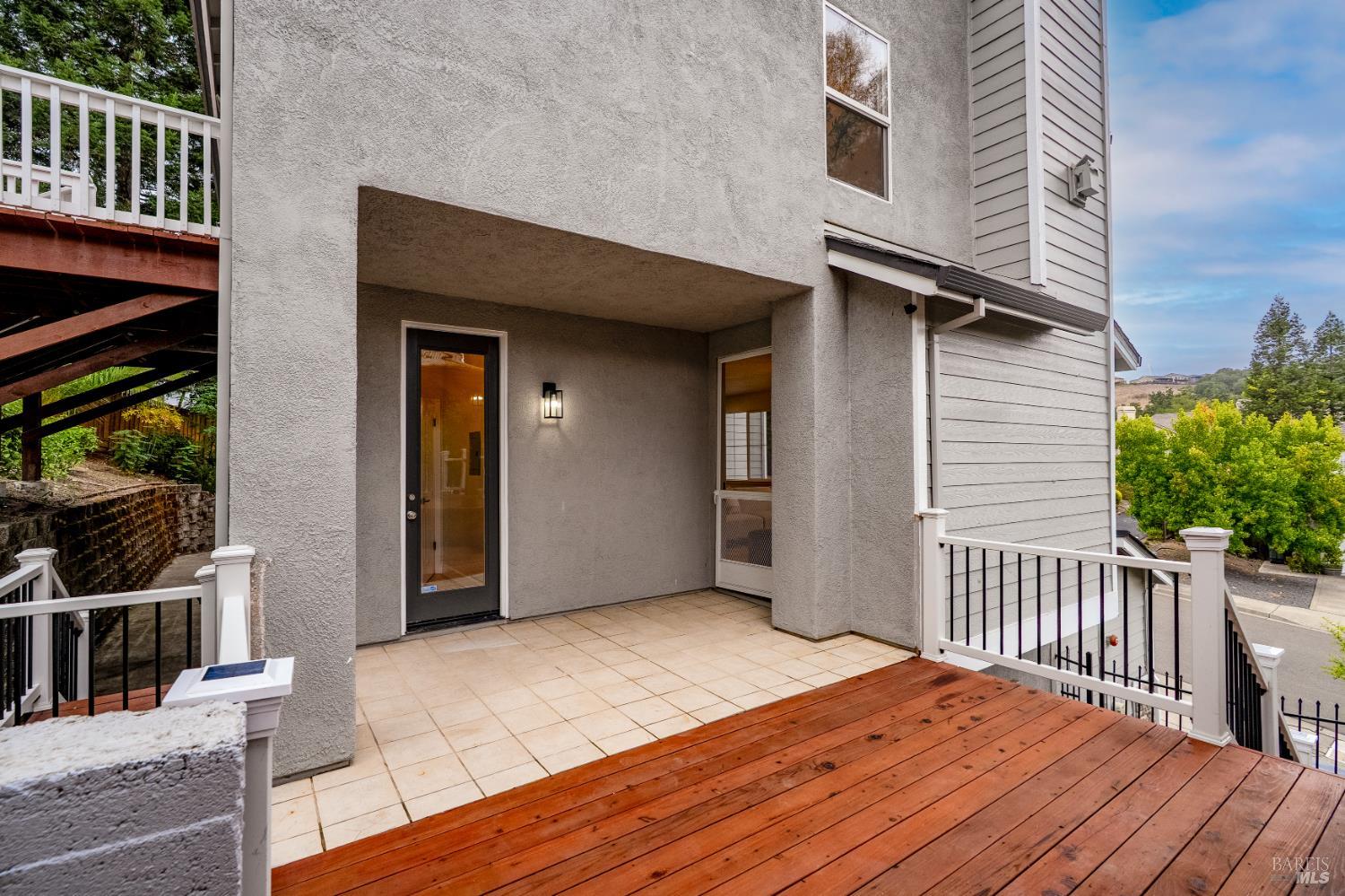 3428 Lake Park Ct