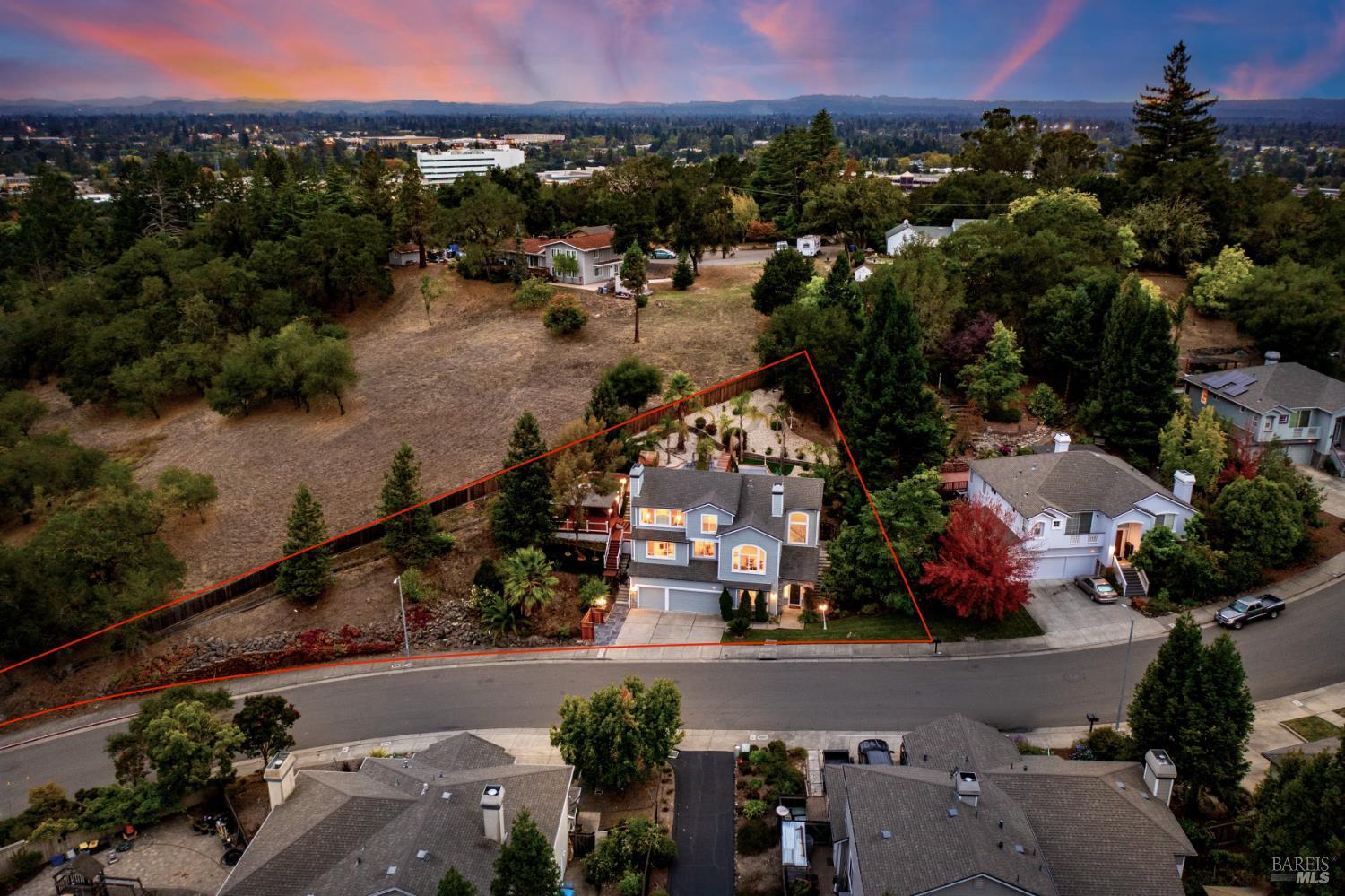 3428 Lake Park Ct