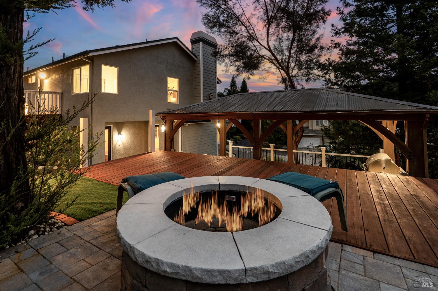 3428 Lake Park Ct