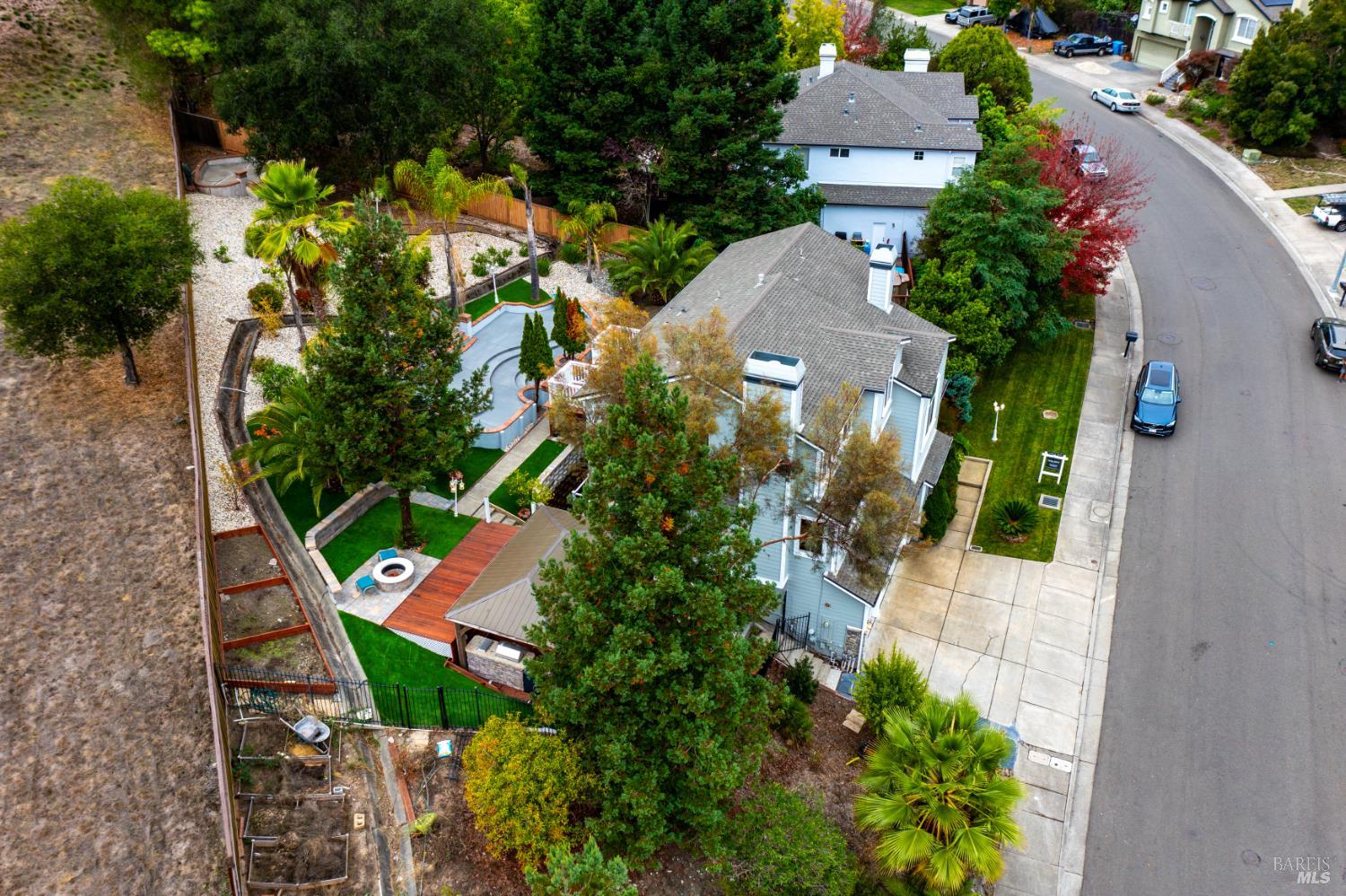 3428 Lake Park Ct