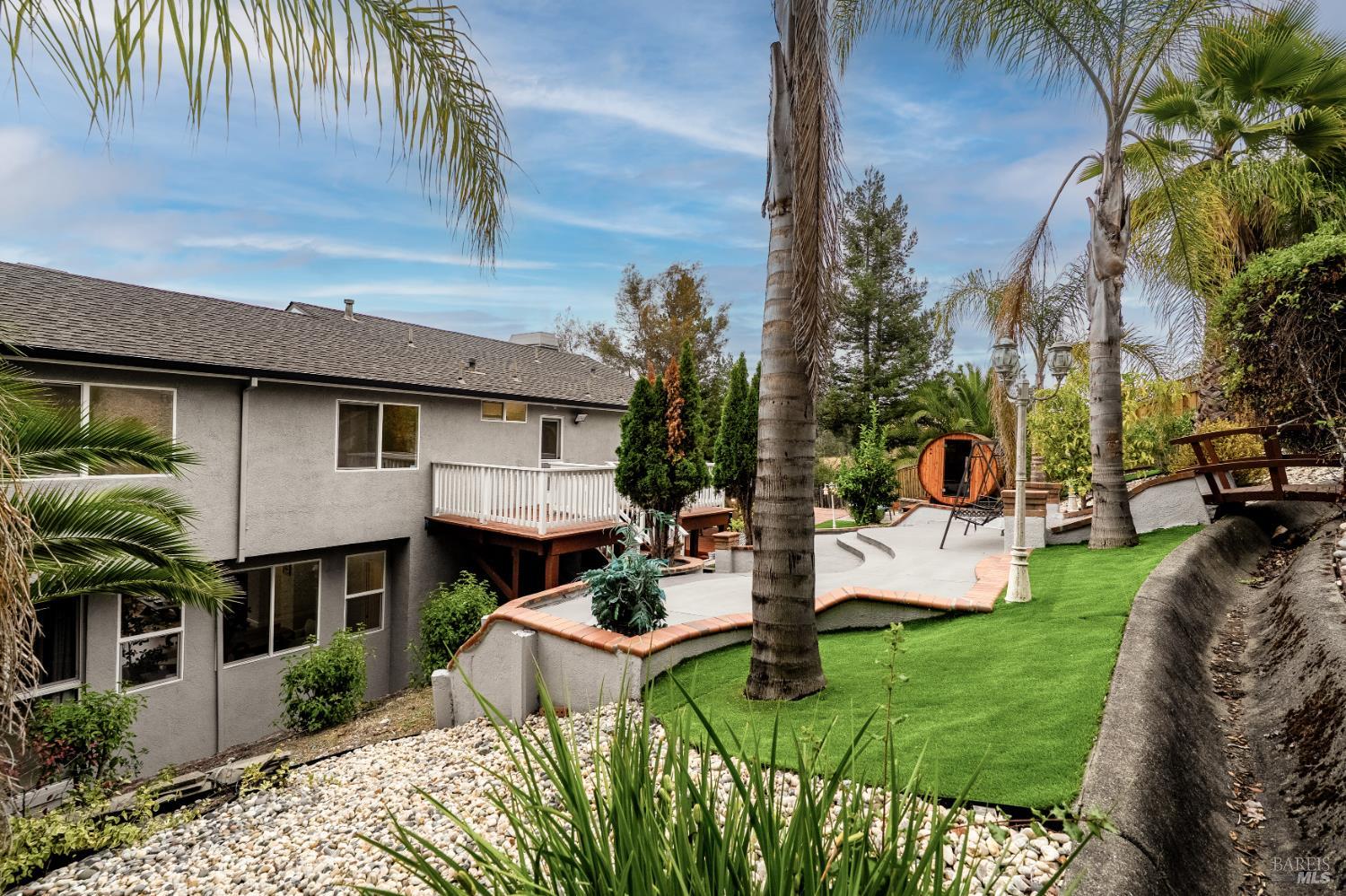 3428 Lake Park Ct