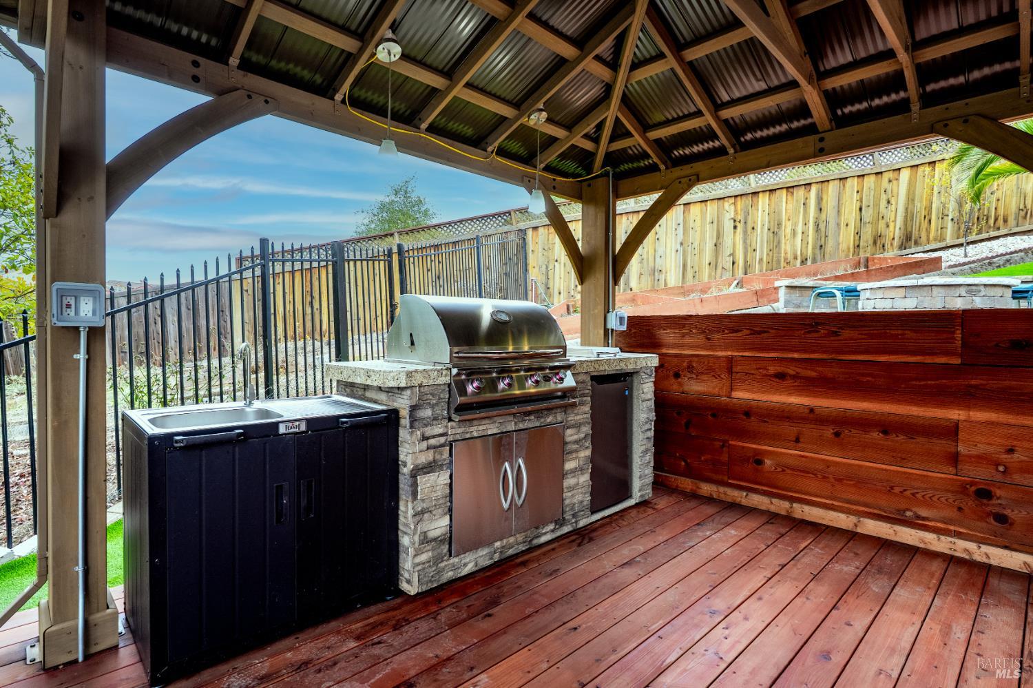 3428 Lake Park Ct