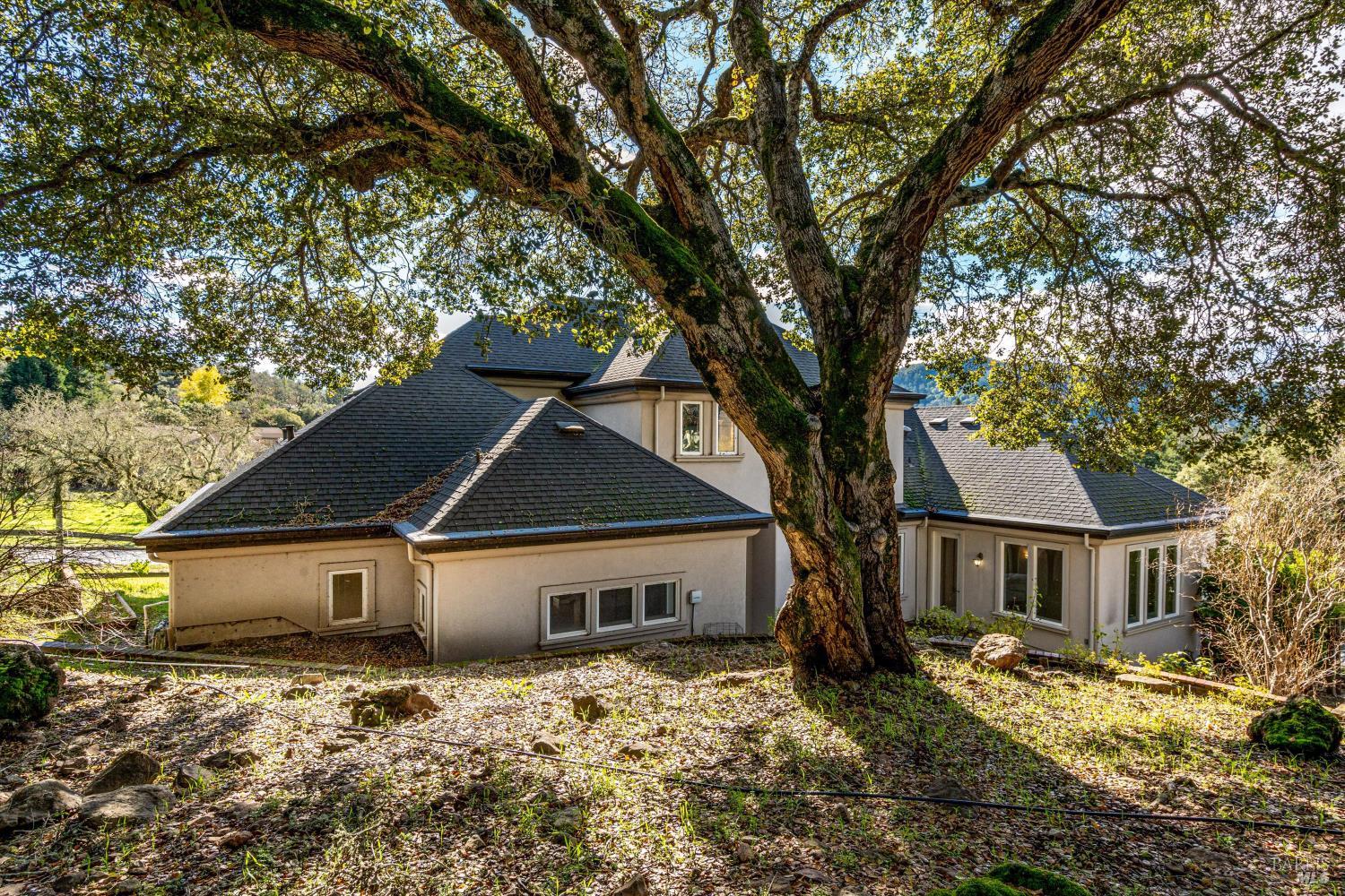 3557 Golf View Terrace