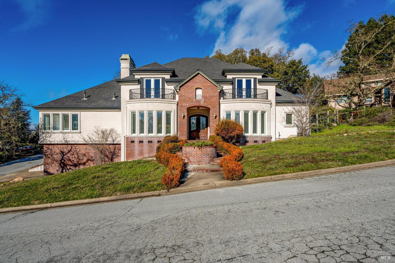 3557 Golf View Terrace