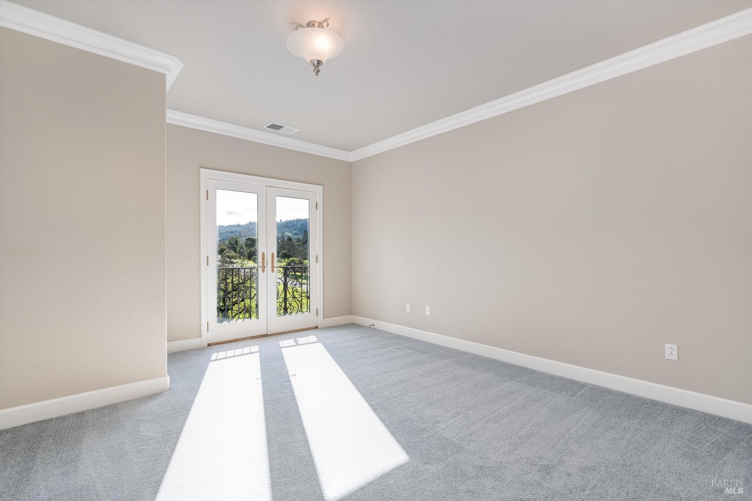 3557 Golf View Terrace