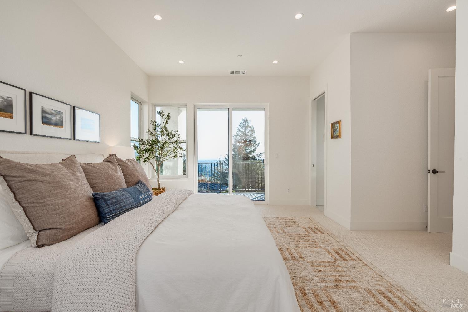 3608 Orbetello Court