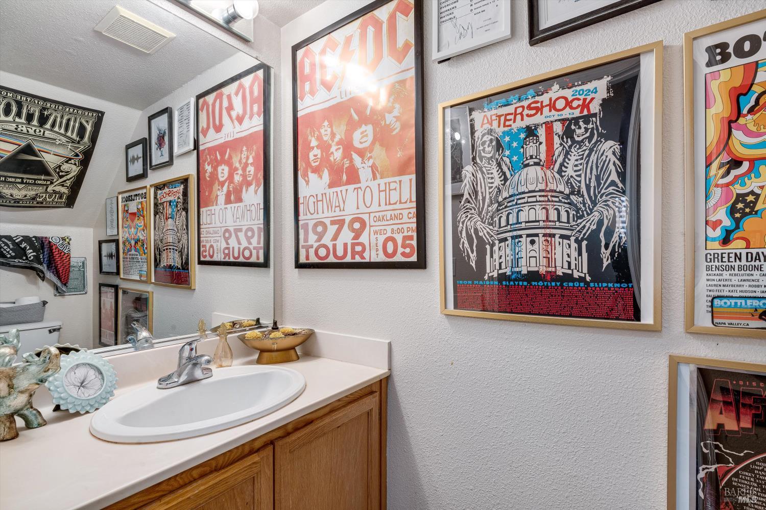 590 Laurel Grove Circle