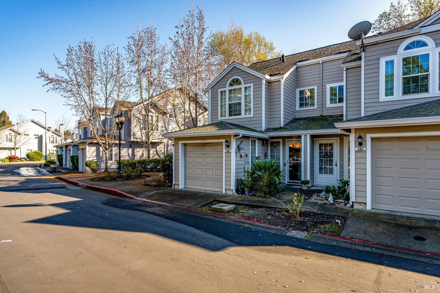 590 Laurel Grove Circle