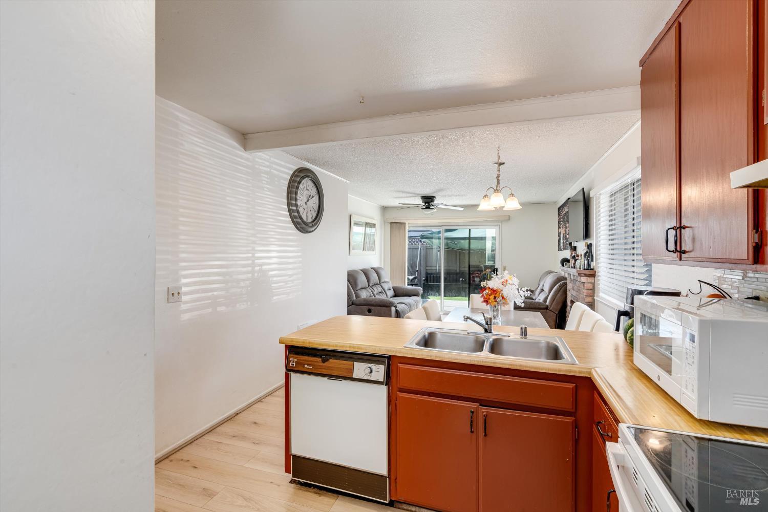 1708 Glenbrook Drive Unit: #F