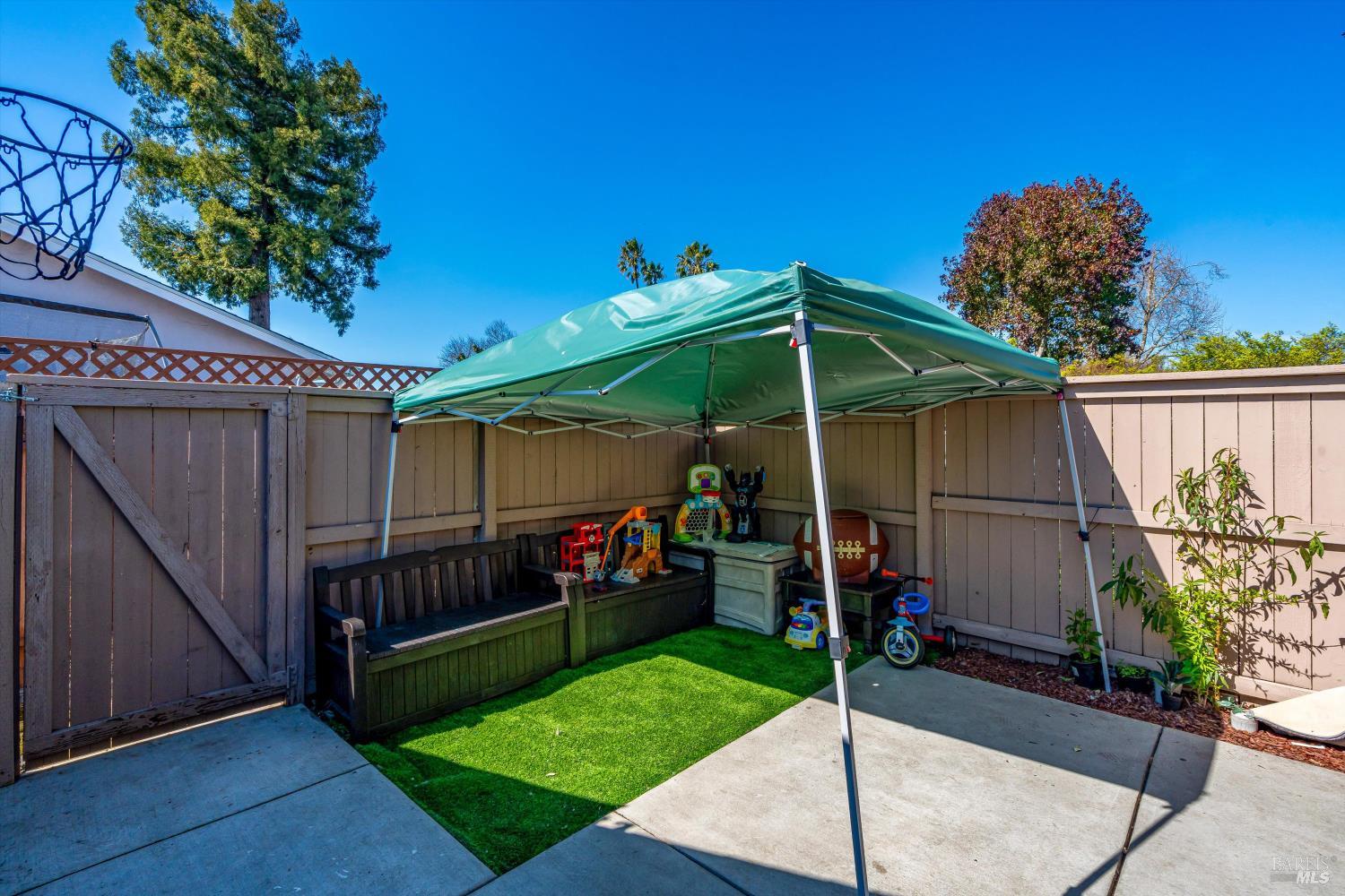 1708 Glenbrook Drive Unit: #F