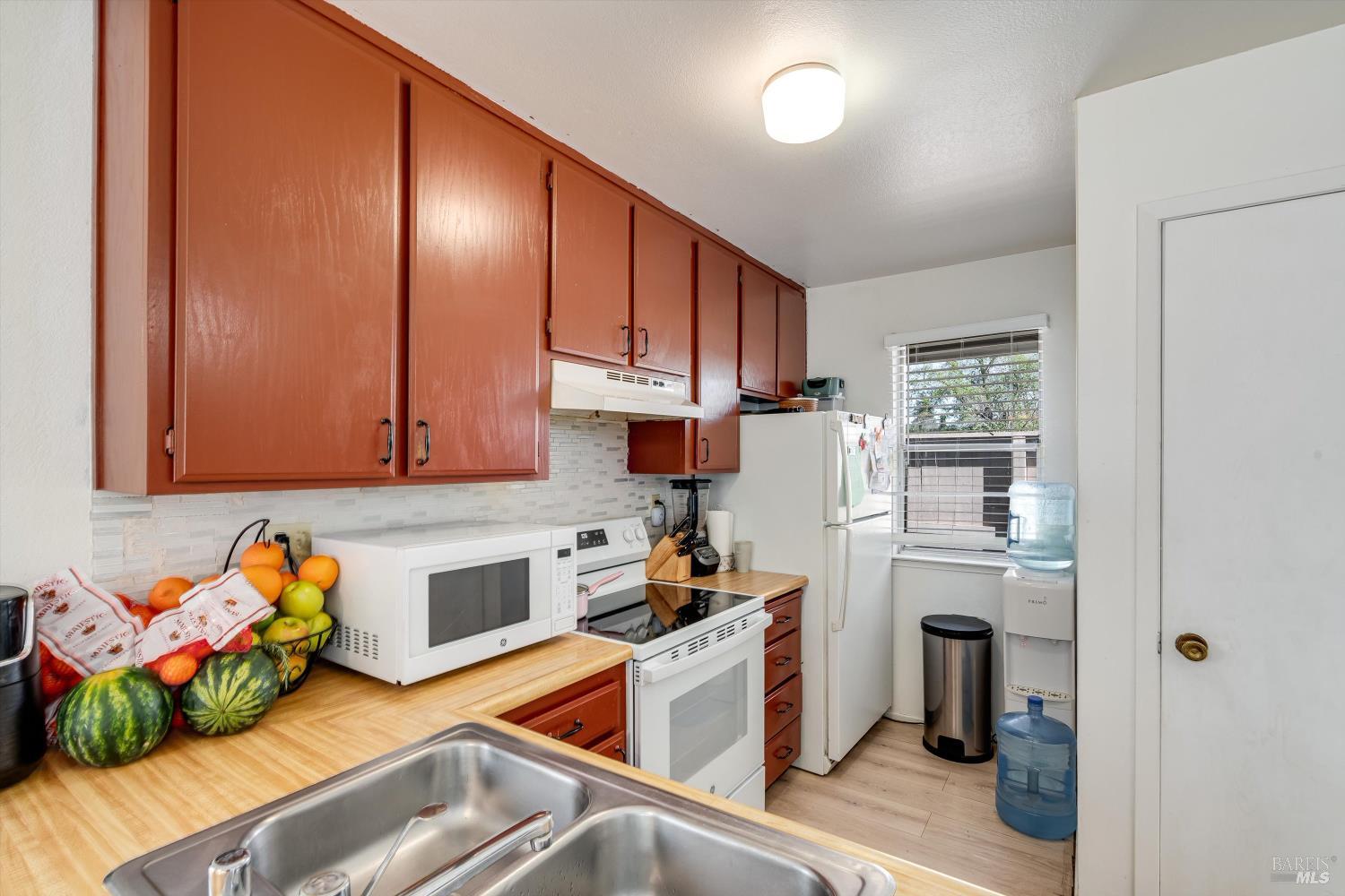 1708 Glenbrook Drive Unit: #F