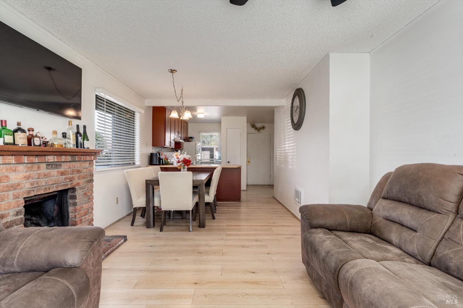 1708 Glenbrook Drive Unit: #F