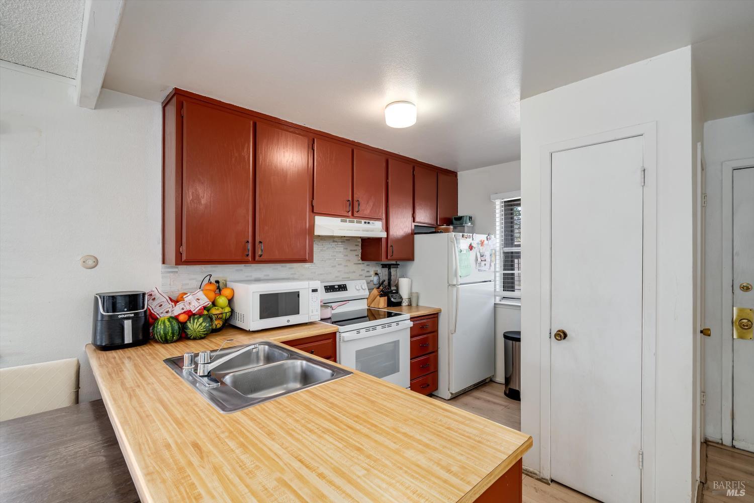 1708 Glenbrook Drive Unit: #F