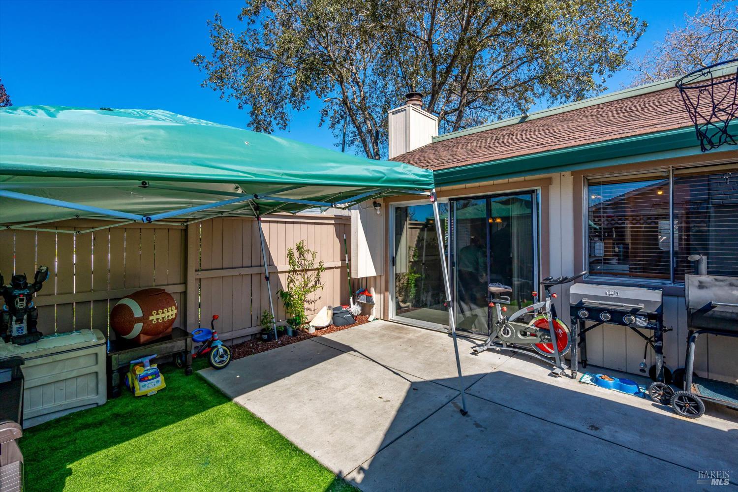 1708 Glenbrook Drive Unit: #F