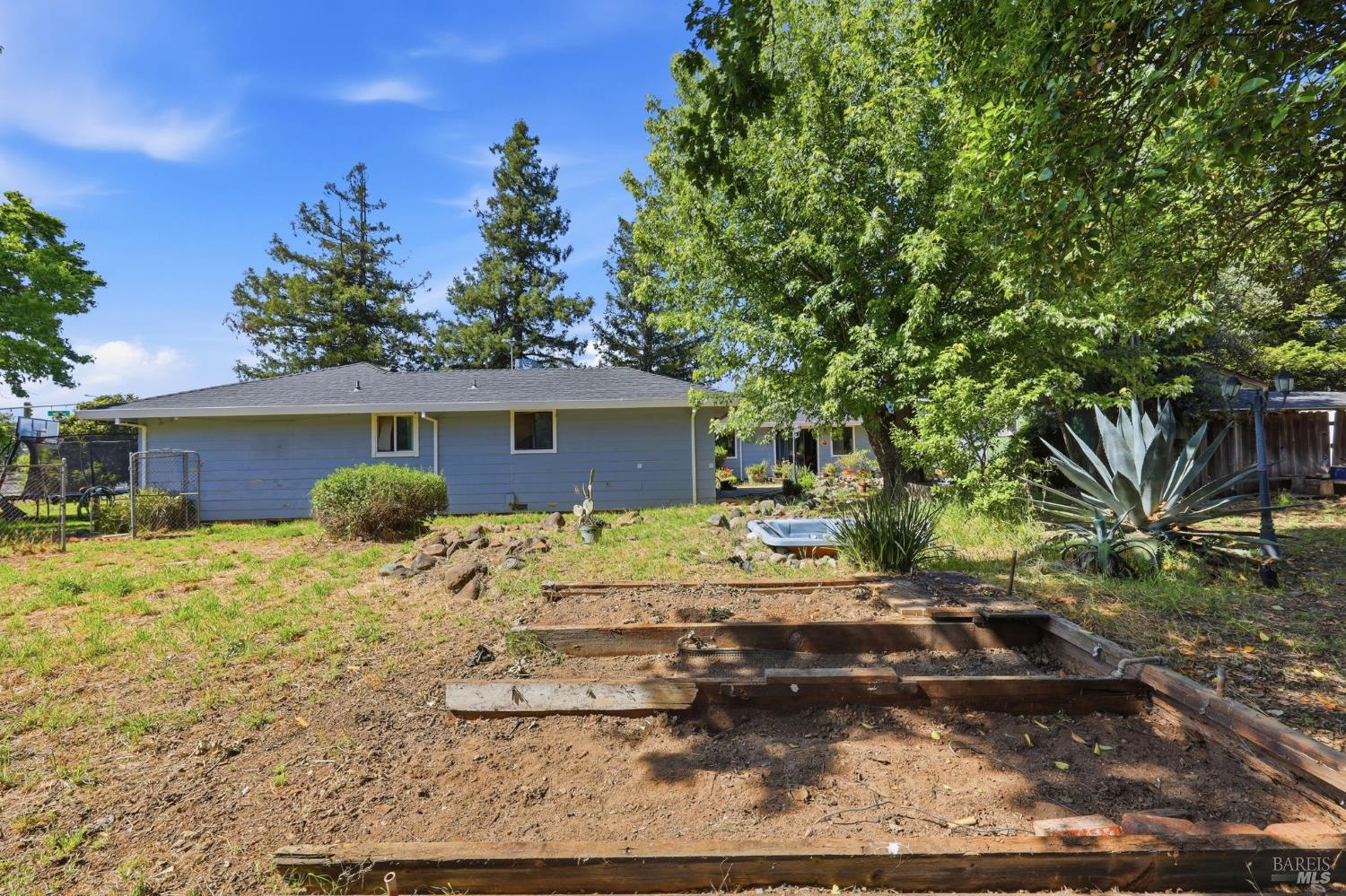 1600 Fulton Road
