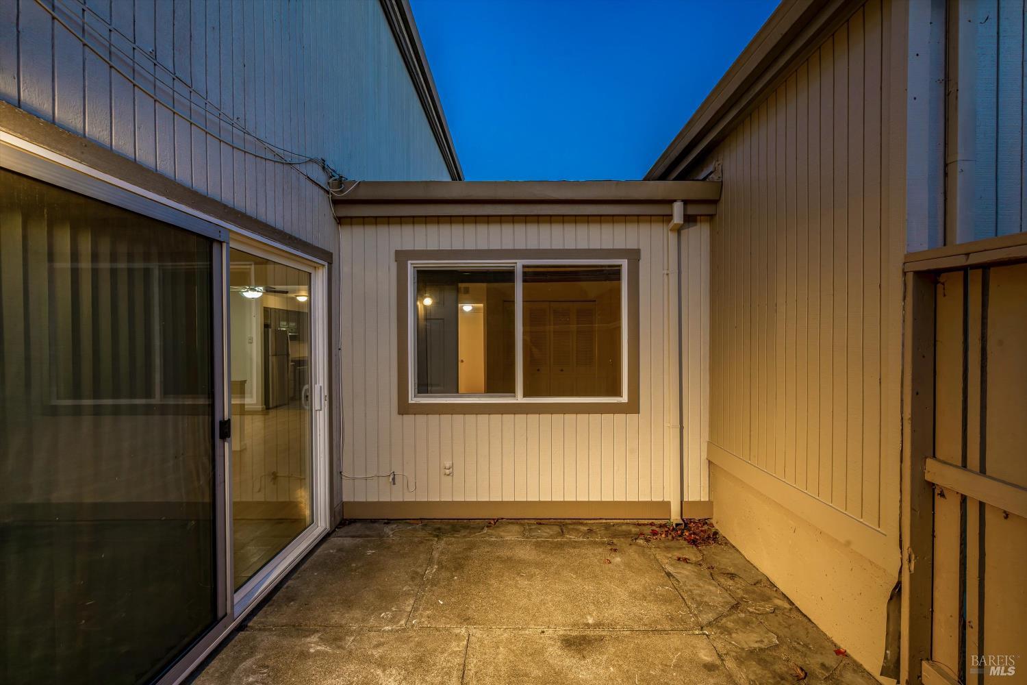 1909 Knolls Drive