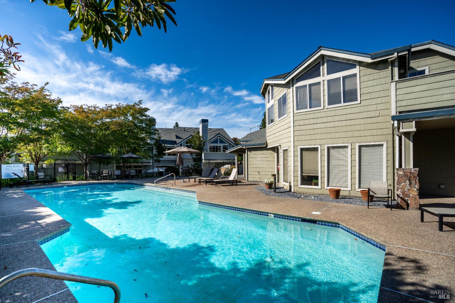 2015 Stonefield Lane