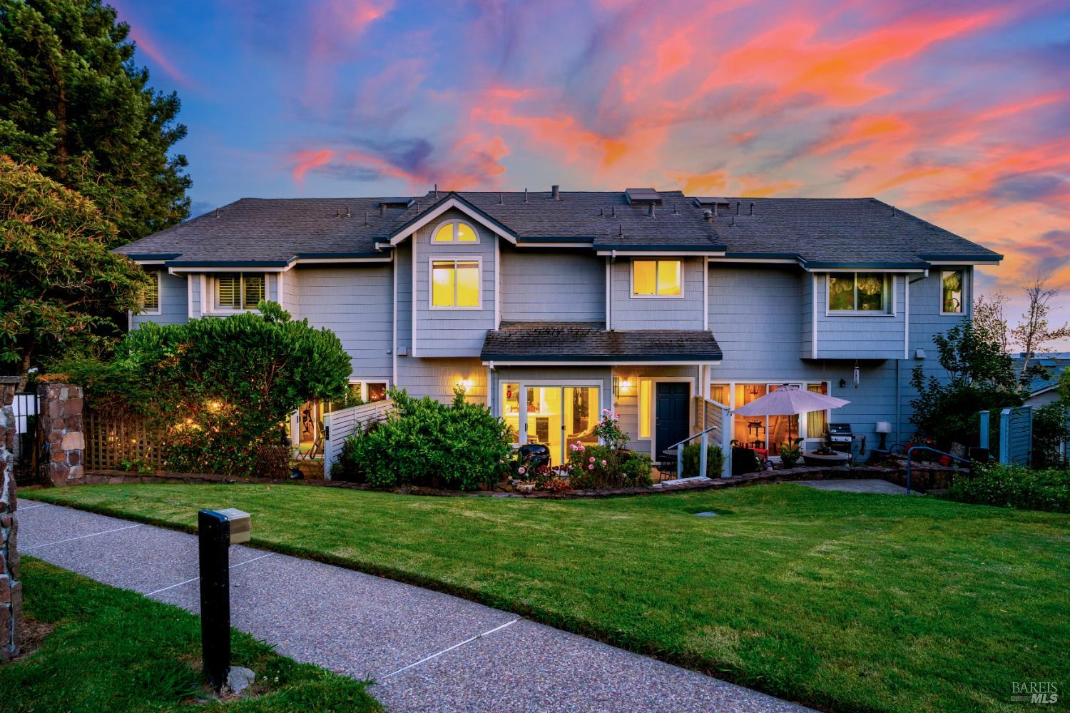 2015 Stonefield Lane