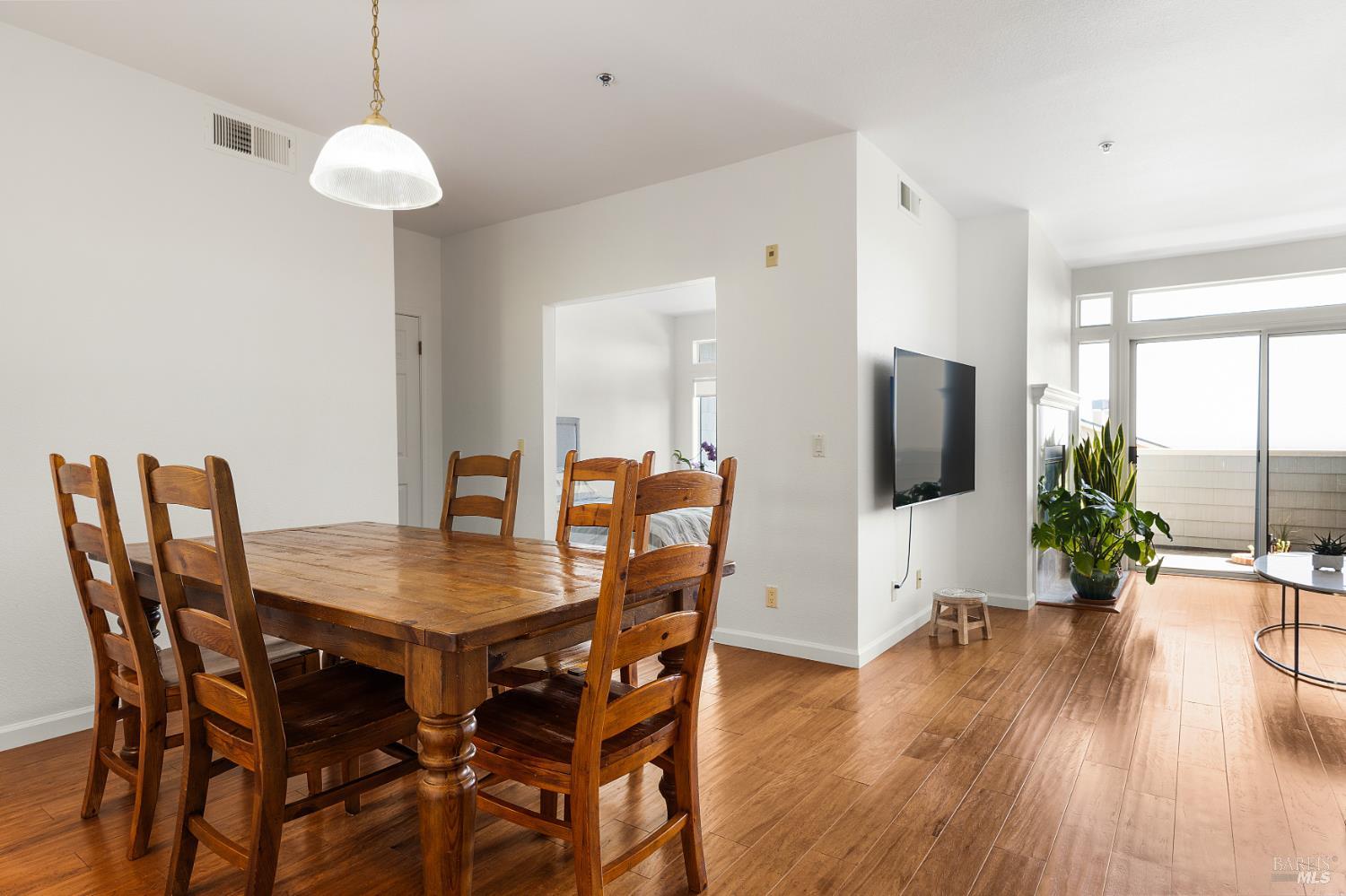 2015 Stonefield Lane