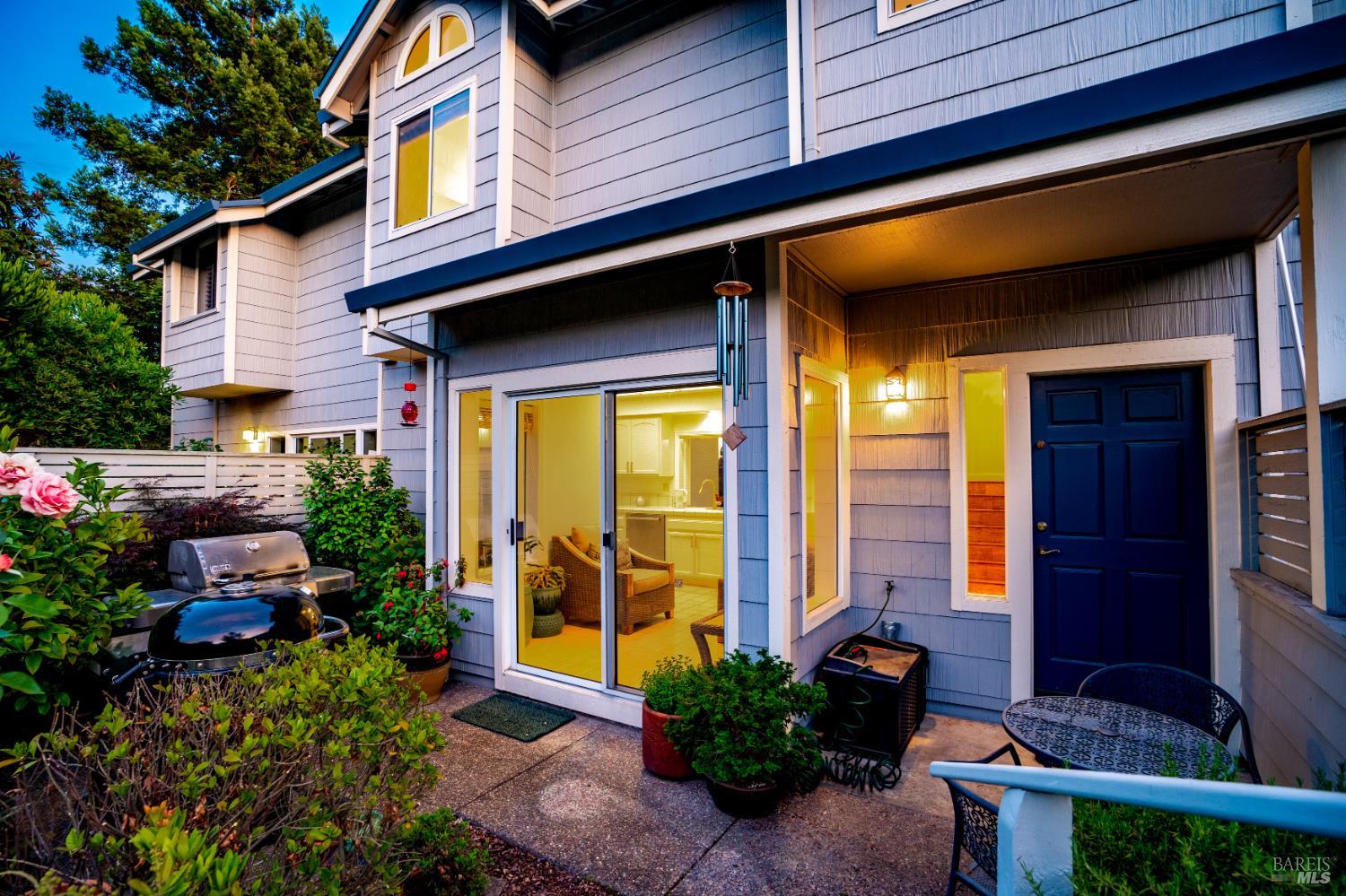 2015 Stonefield Lane