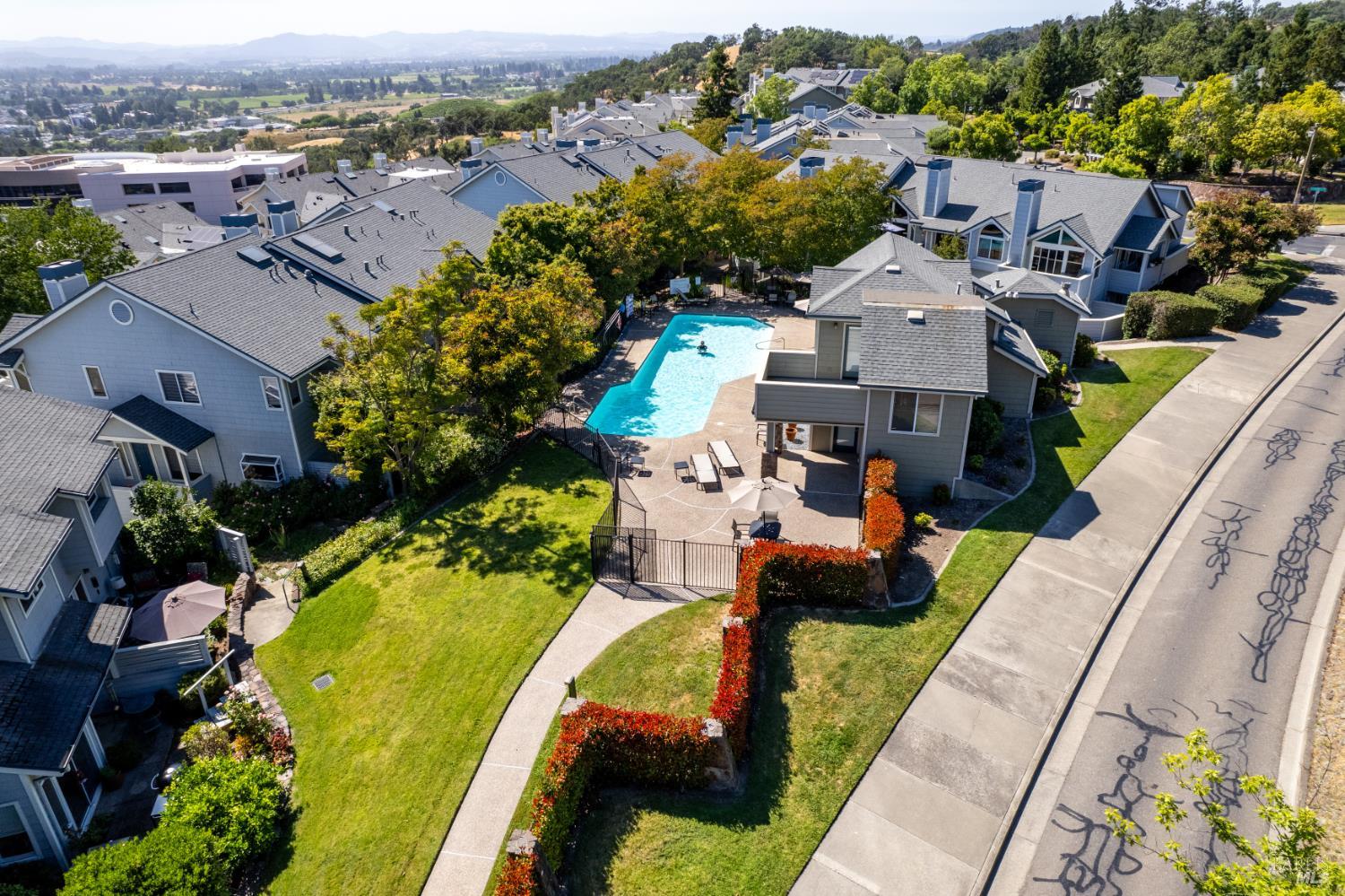 2015 Stonefield Lane
