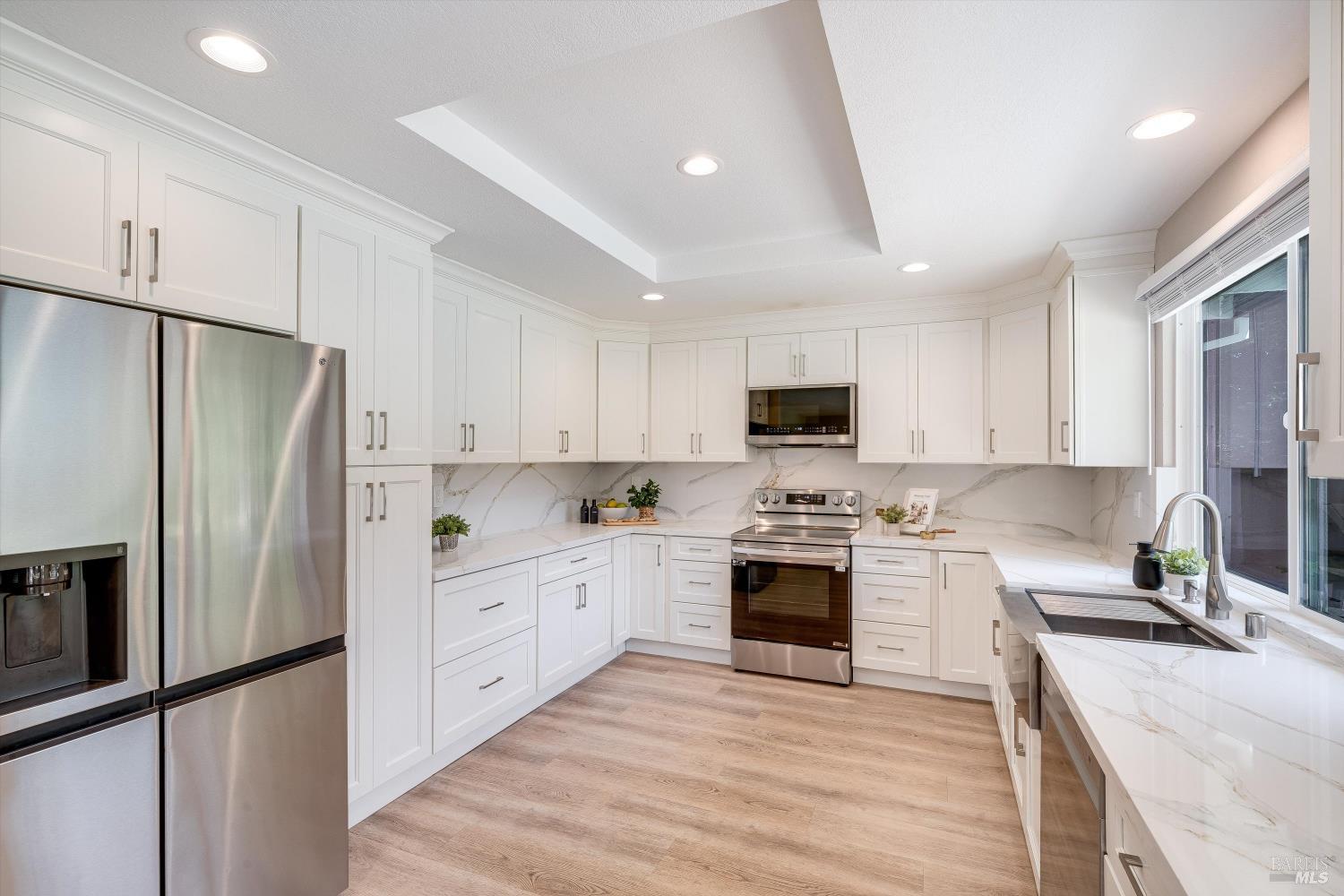 9663 Lakewood Drive