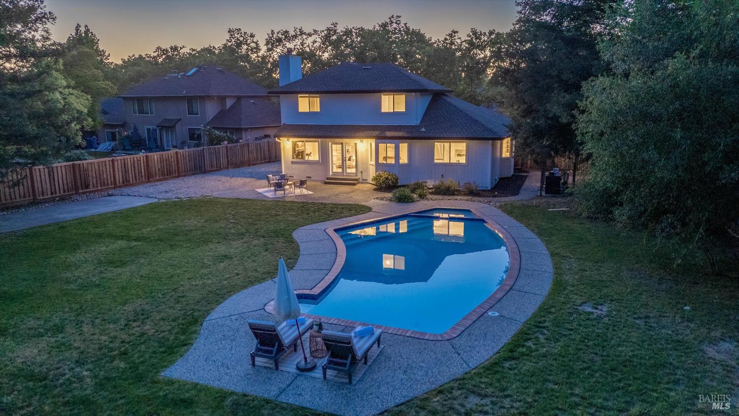9663 Lakewood Drive
