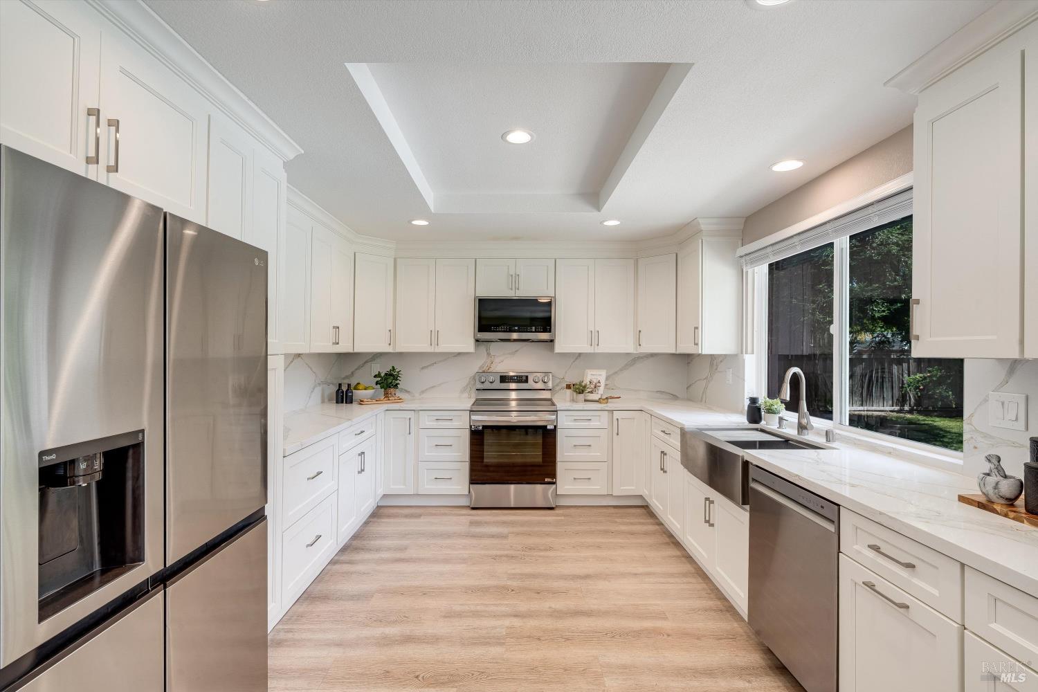 9663 Lakewood Drive
