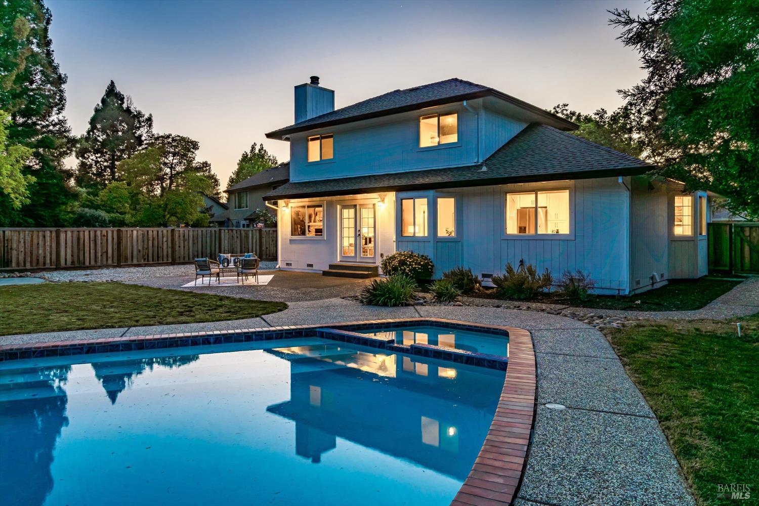9663 Lakewood Drive