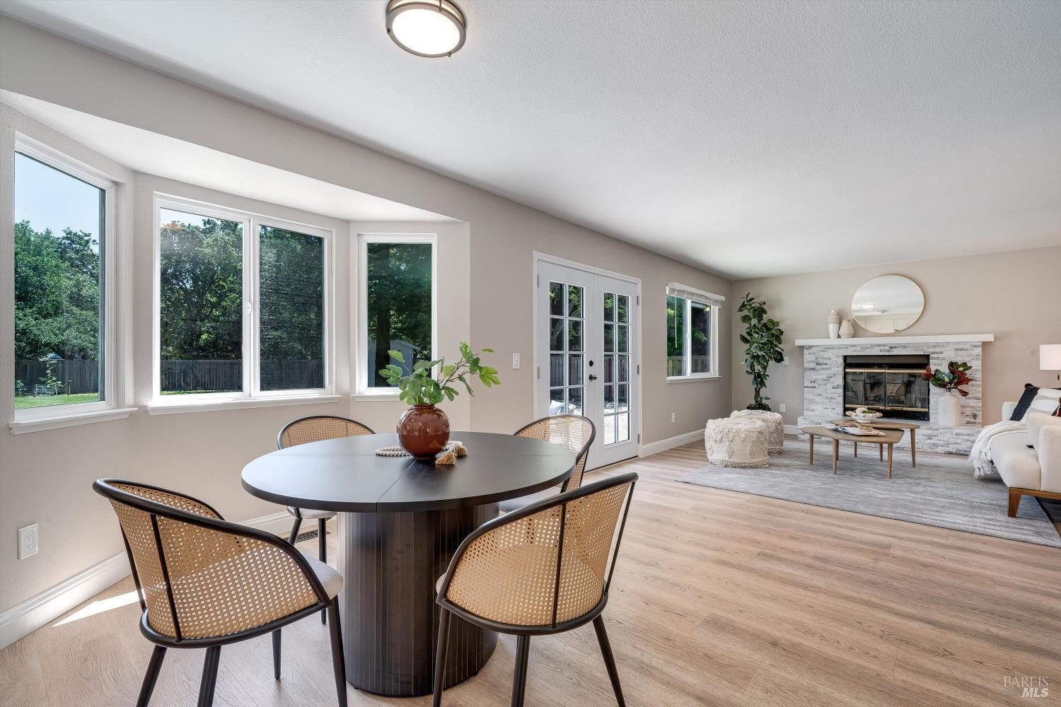 9663 Lakewood Drive