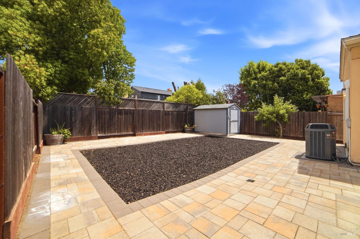 2427 Bramble Way