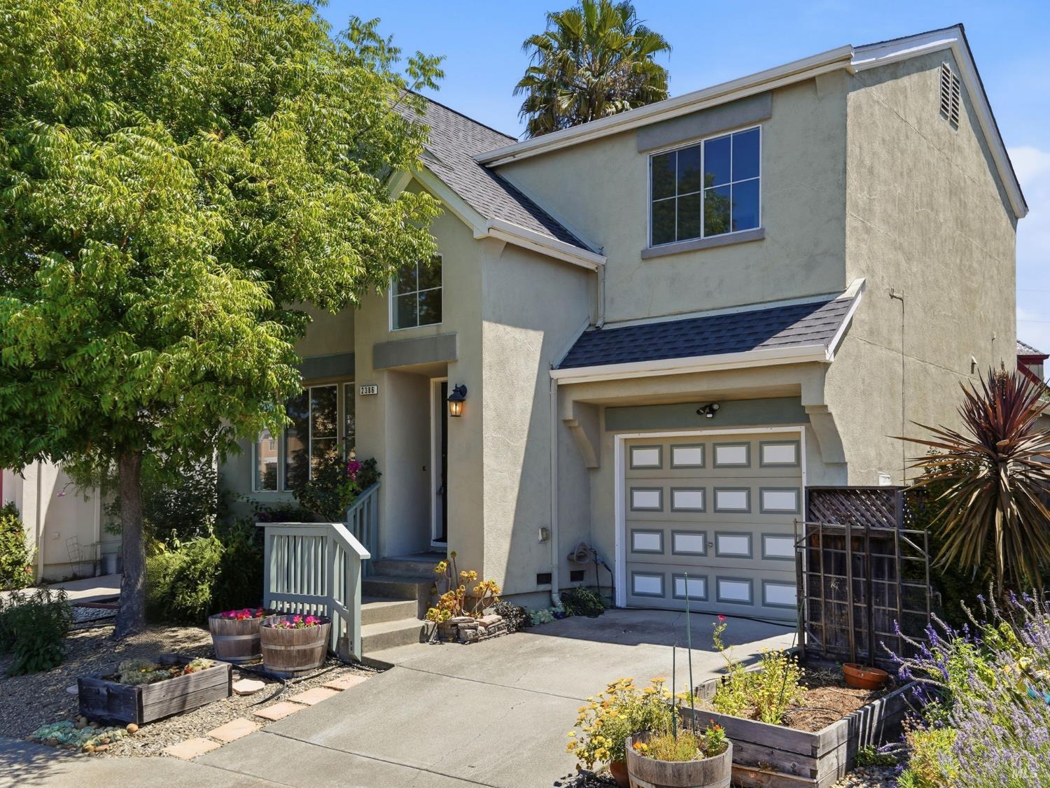 2386 Battersea Street