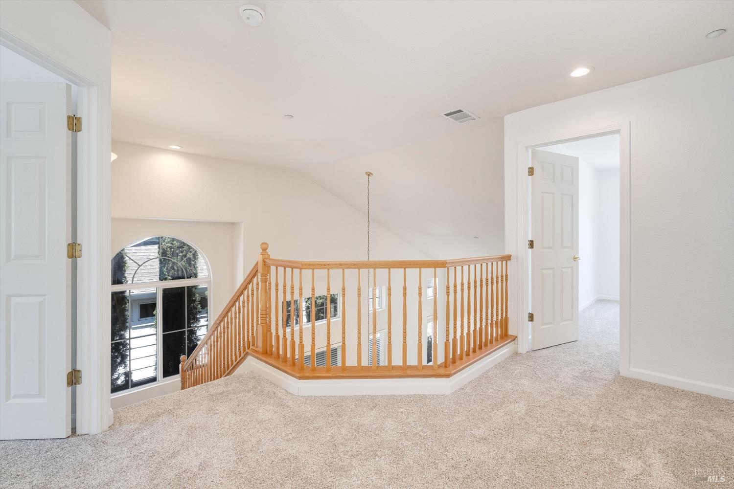 1715 Spur Ridge Lane