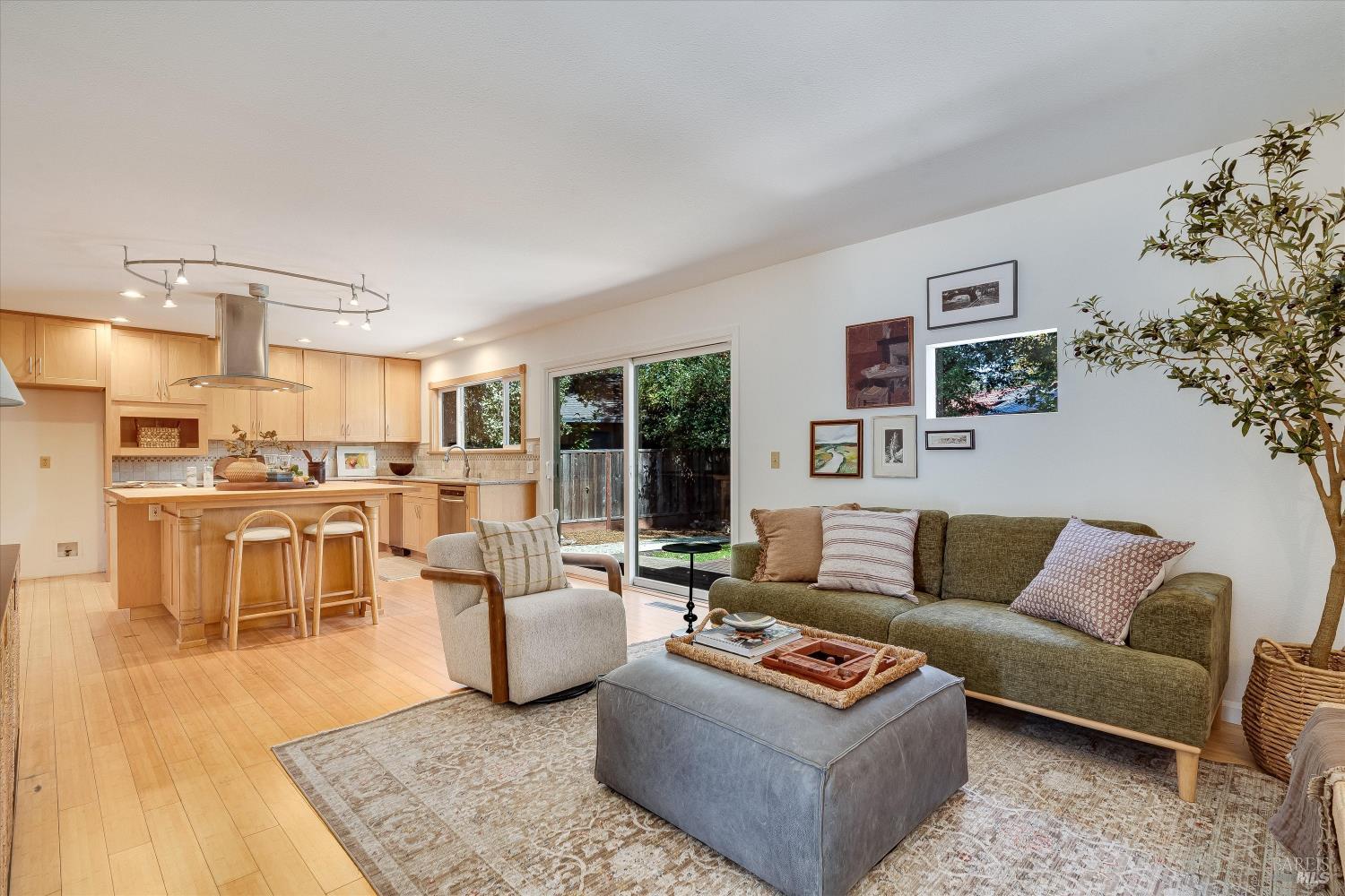 2140 Alejandro Drive