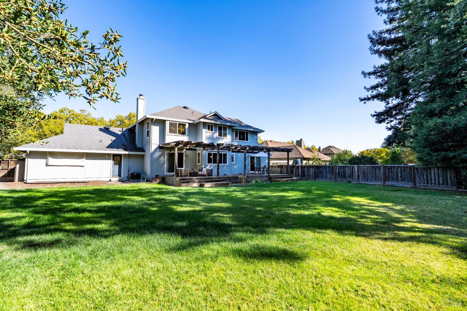 9323 Lakewood Dr Drive