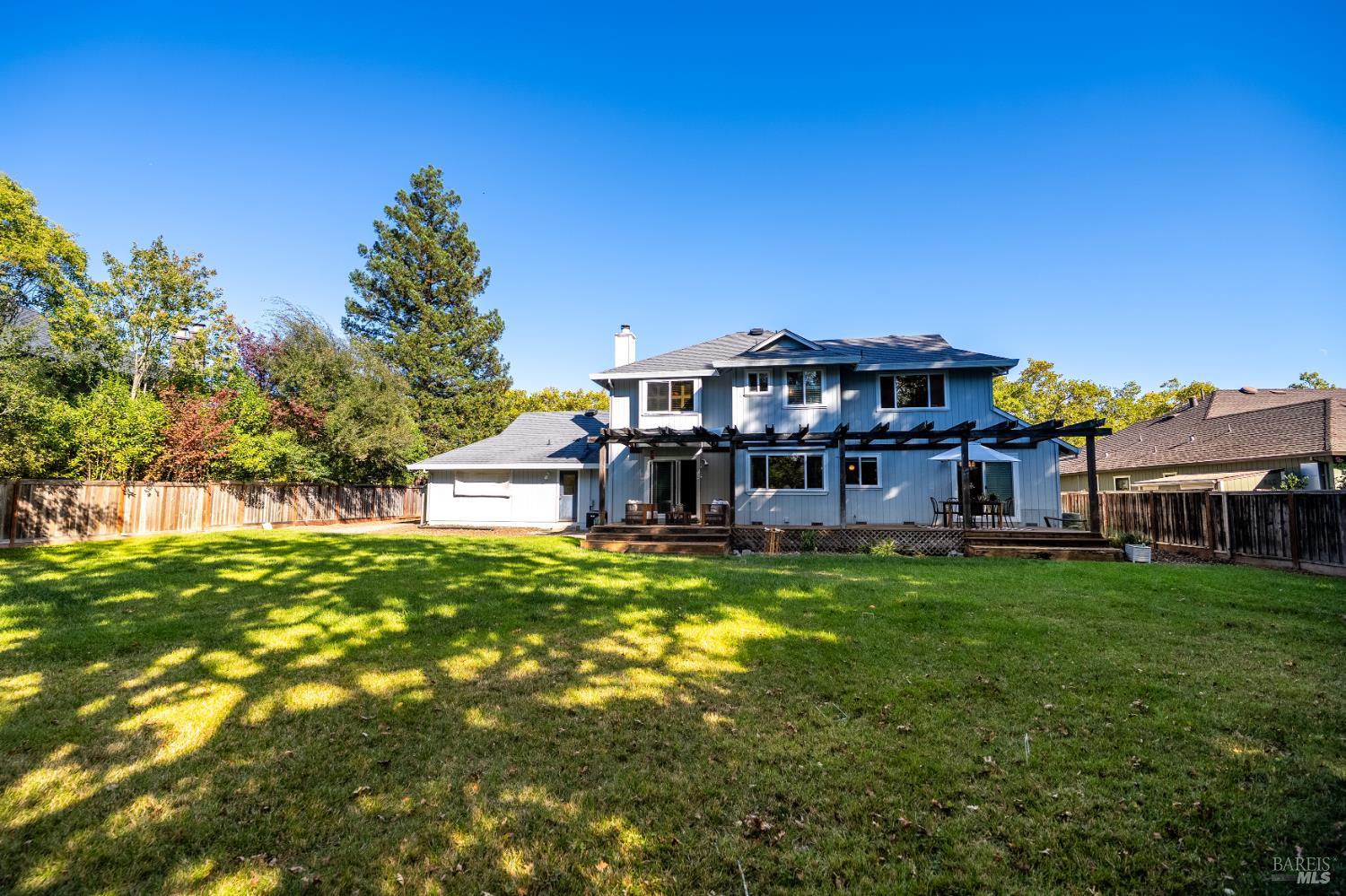 9323 Lakewood Dr Drive
