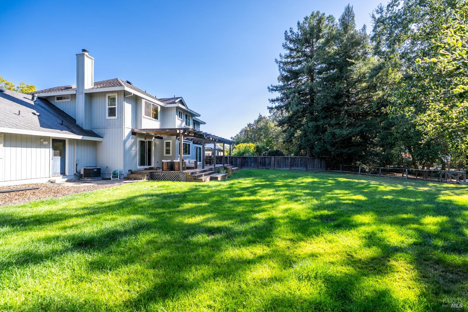 9323 Lakewood Dr Drive