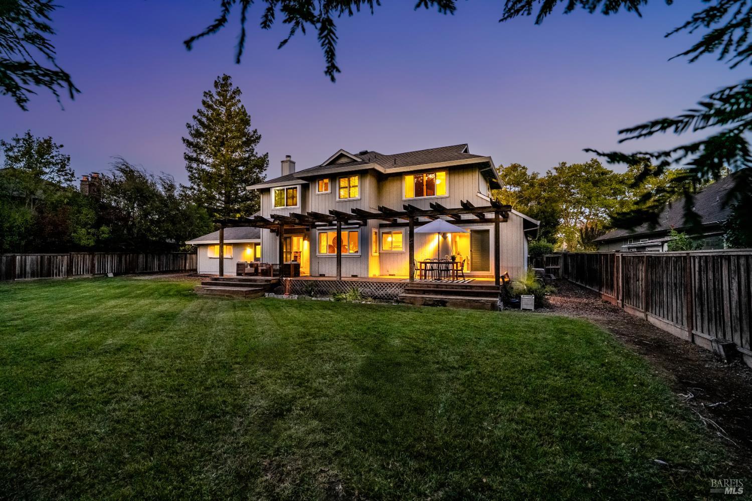 9323 Lakewood Dr Drive