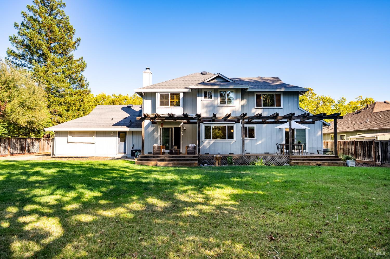 9323 Lakewood Dr Drive
