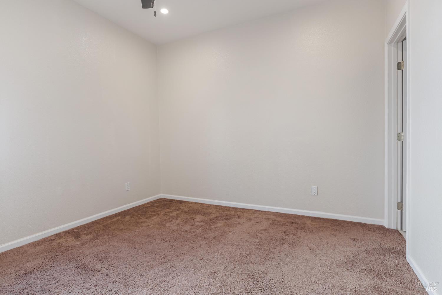 27 Newport Landing Drive