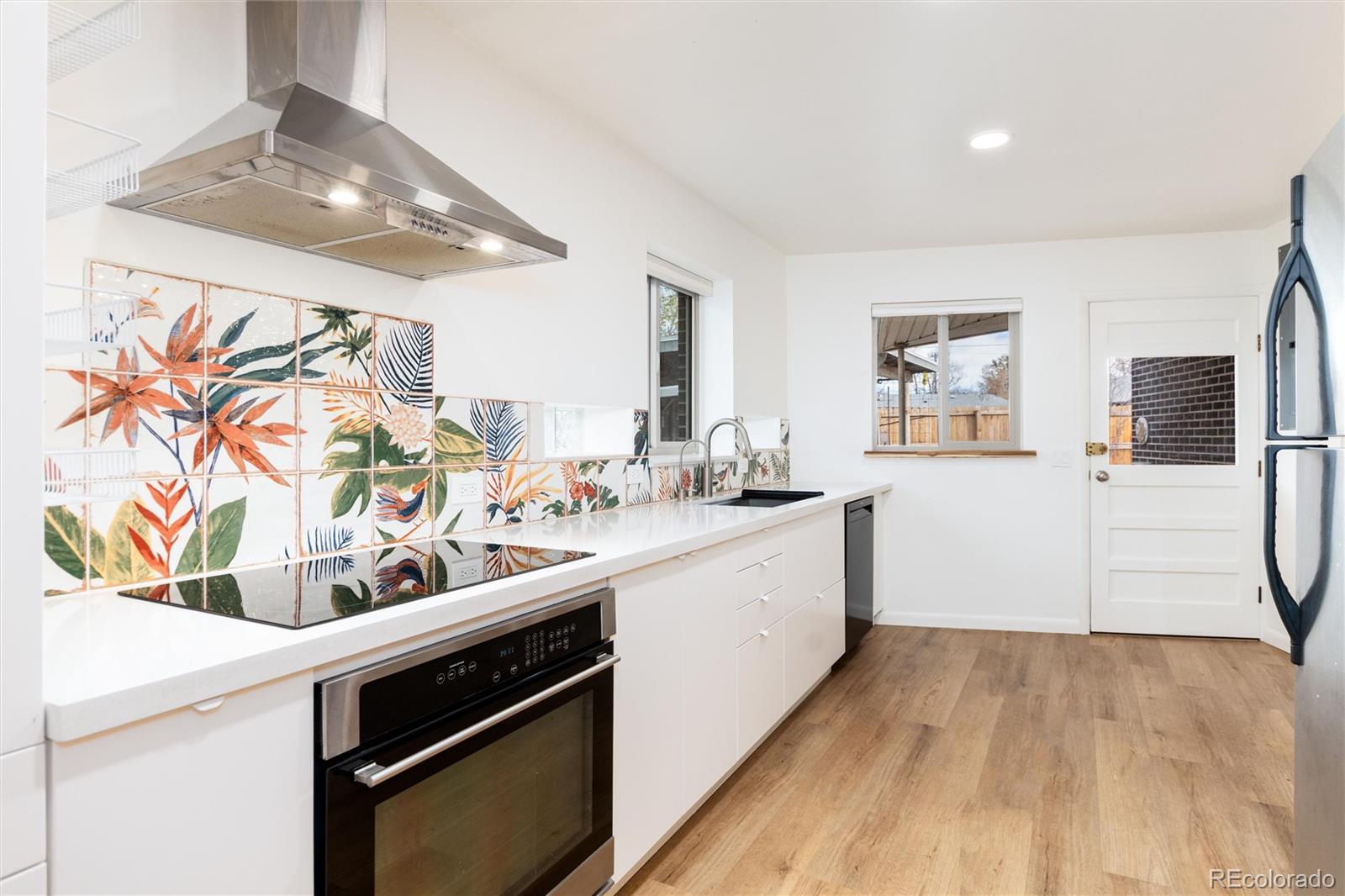 1150 W Stanford Drive