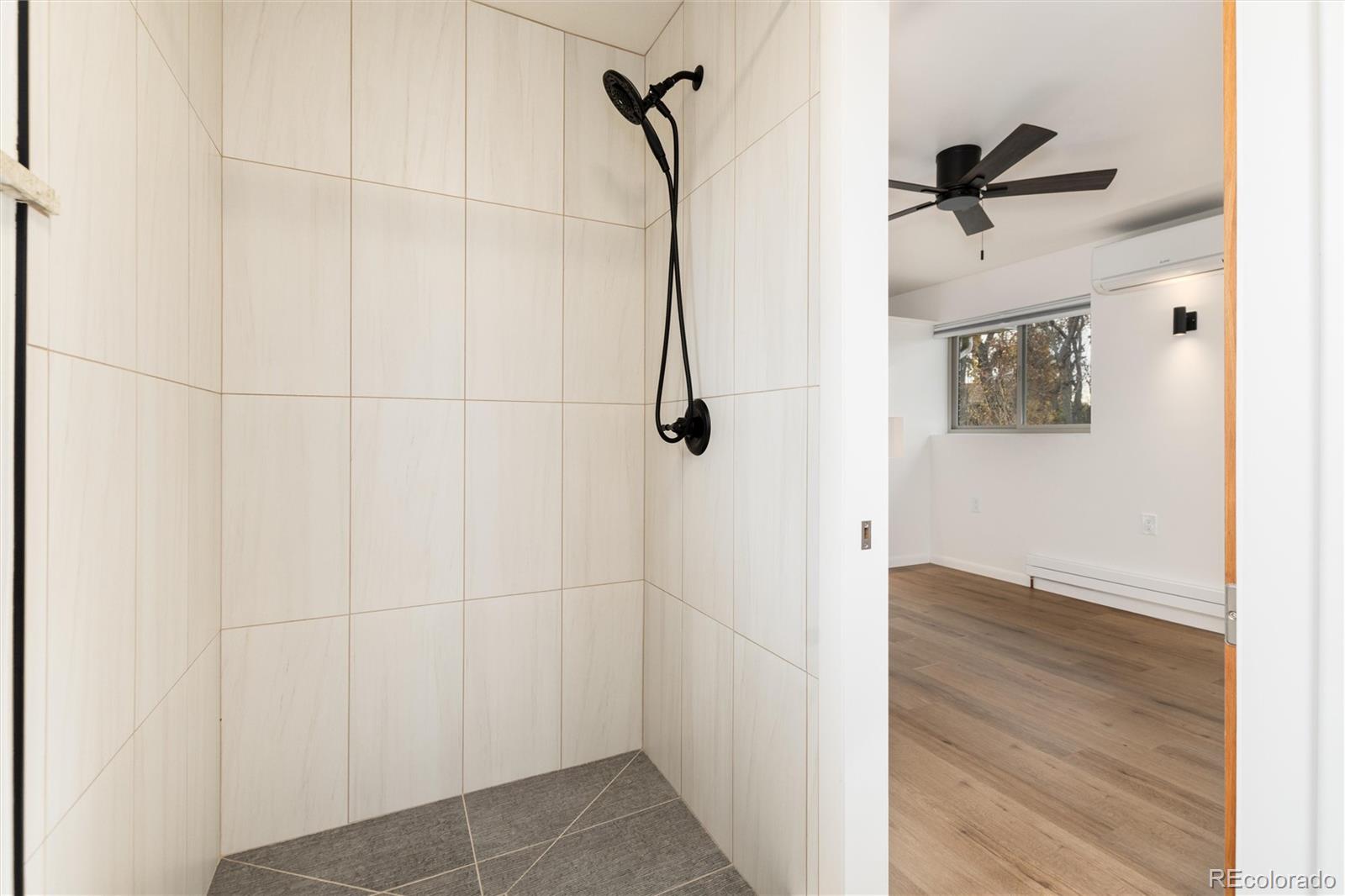 1150 W Stanford Drive