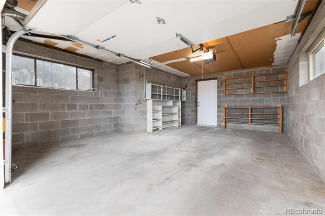 1150 W Stanford Drive