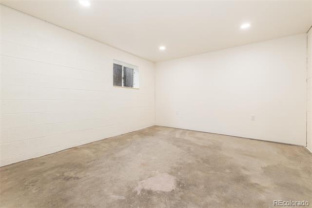 1150 W Stanford Drive