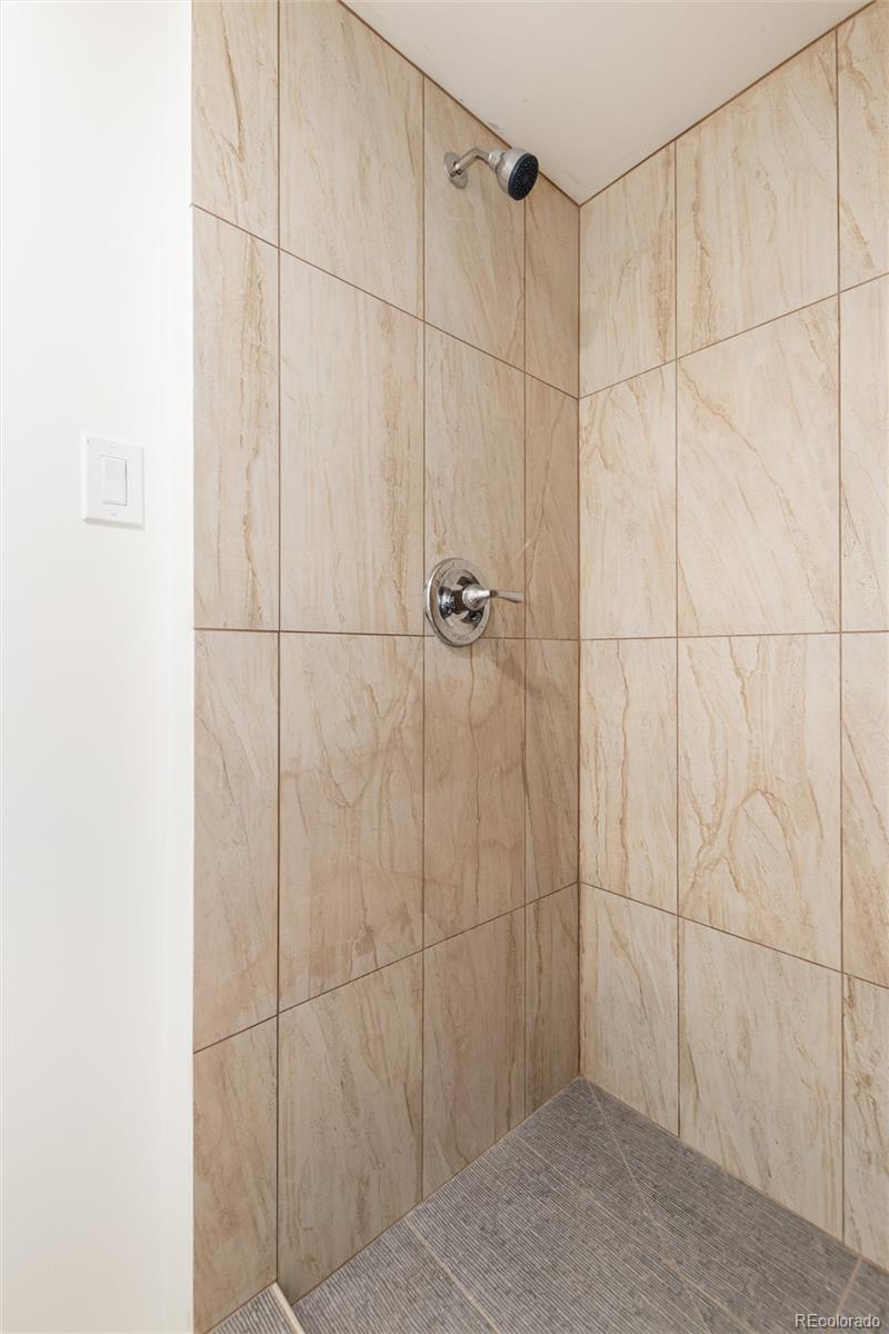 1150 W Stanford Drive