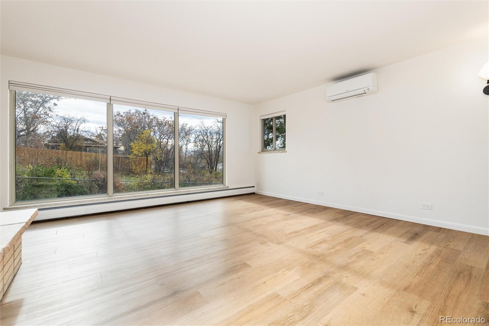 1150 W Stanford Drive